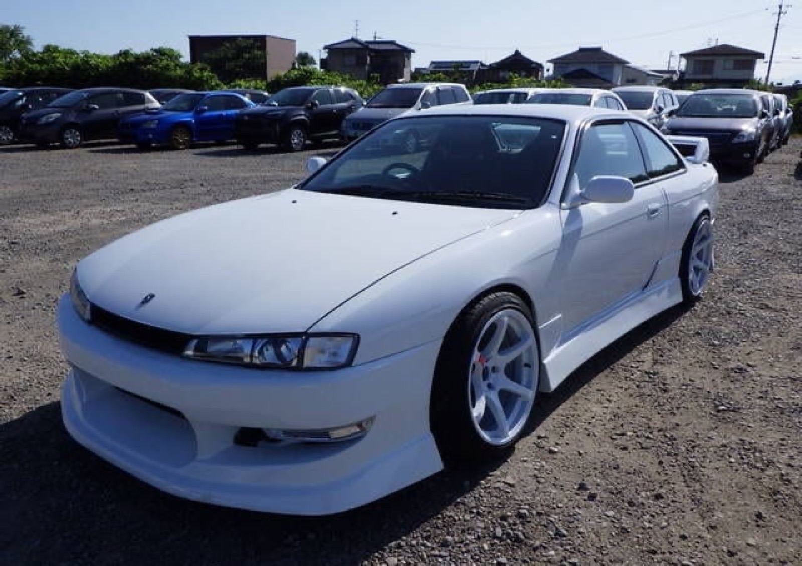 Nissan Silvia S14 importado pela Kaze