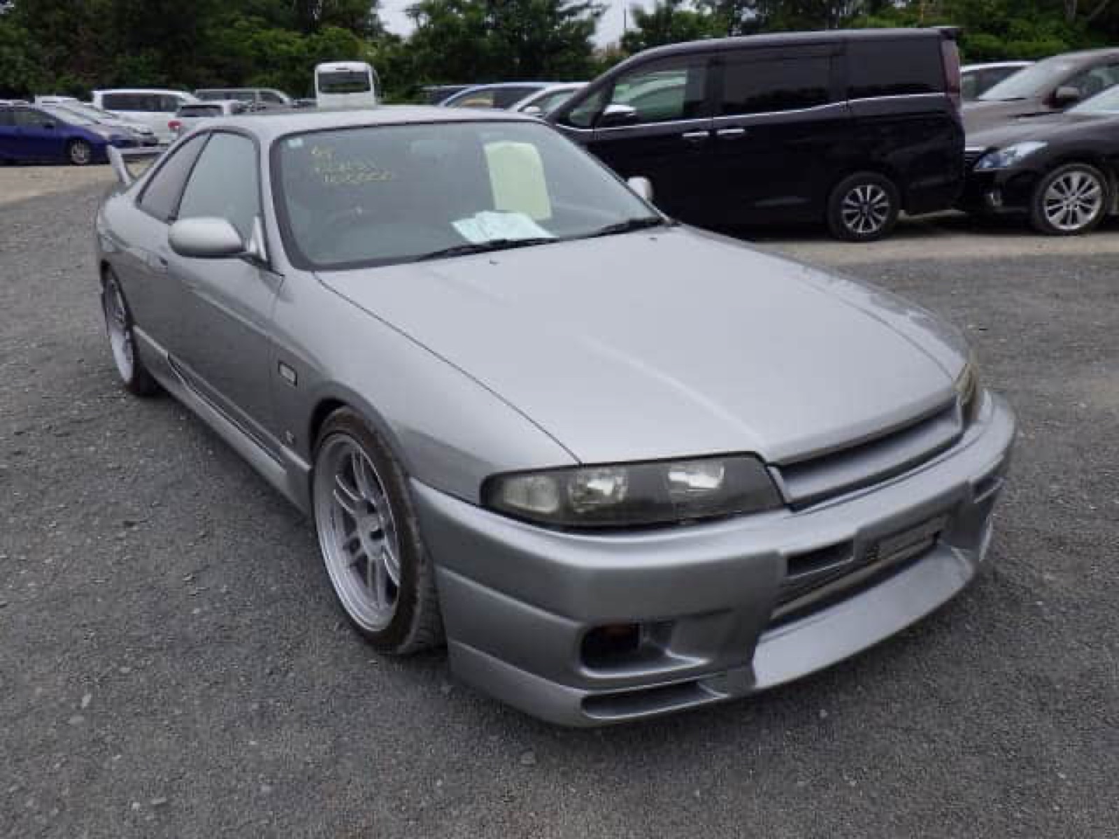 Nissan Skyline R33 importado pela Kaze